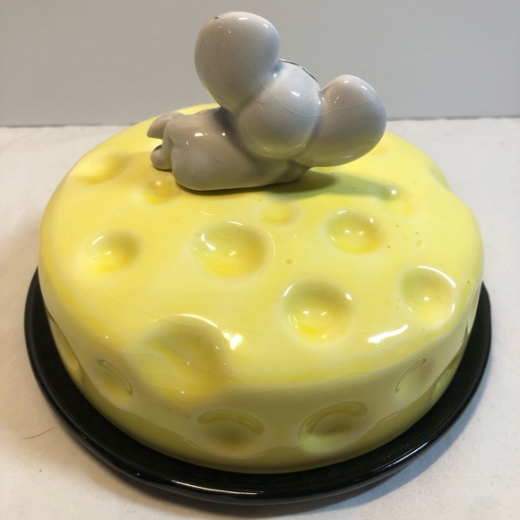 Vintage Covered Cheese Dish - Mouse Reclining on Swiss Cheese lid underplate - Picture 5 of 8